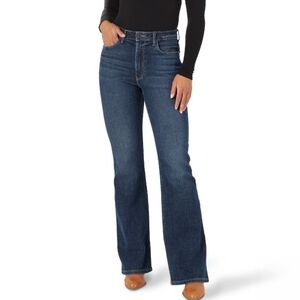 NWT Wrangler Womens High Rise Fierce Flare Jeans  Rainbow Stitching Size 6 28x32